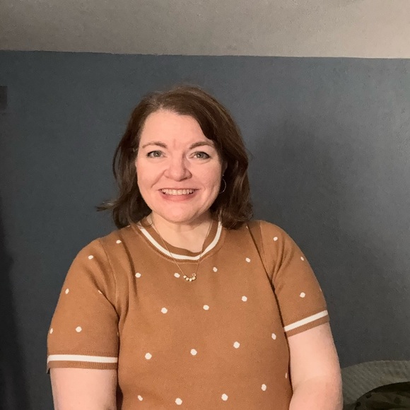 Meet your Posher, Colleen - Picture 2 of 3